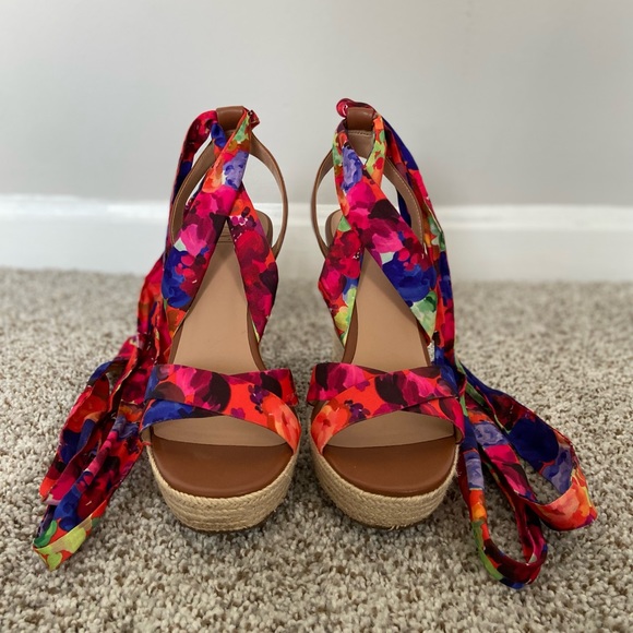 I.N.C. Floral Lace up Wedges - Picture 3 of 7